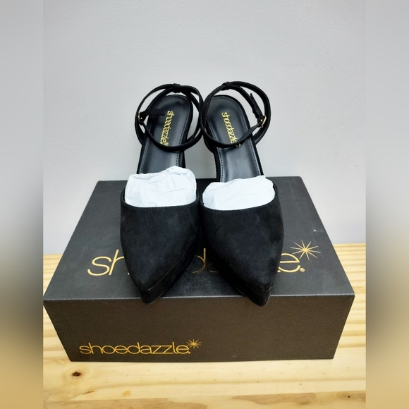 SHOE DAZZLE Yasmyn Ankle Strap Pump - Picture 1 of 5